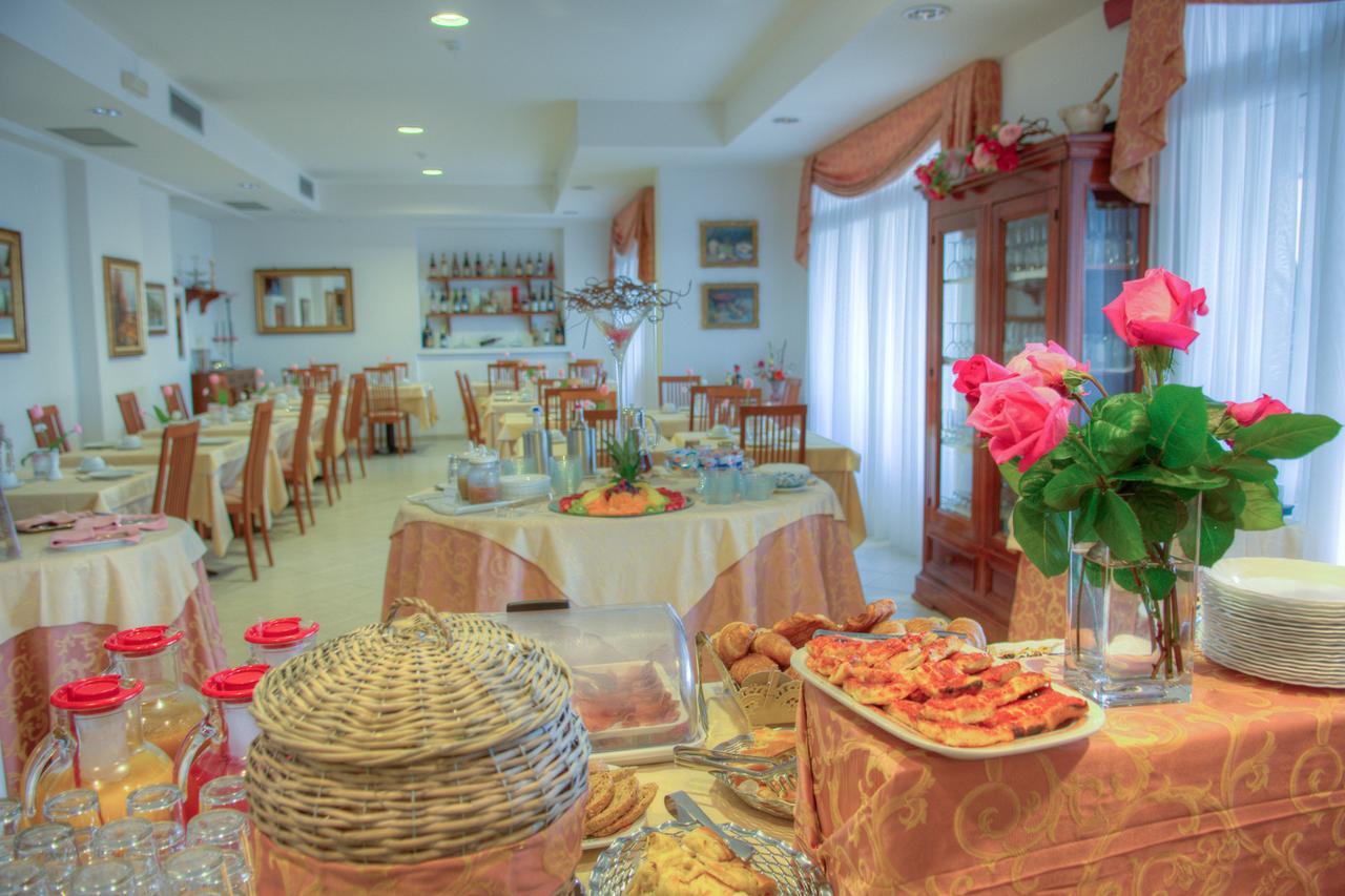 Hotel Noris Finale Ligure Dış mekan fotoğraf